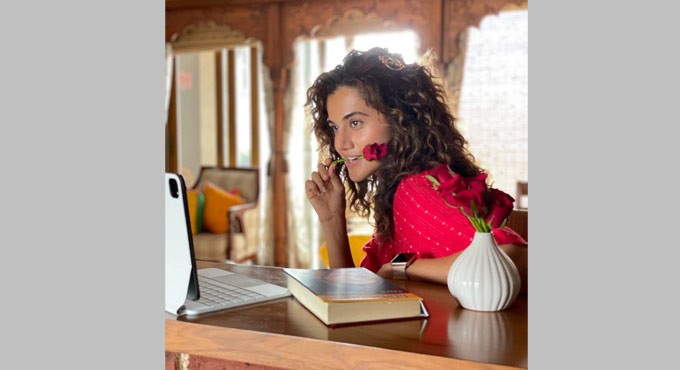 Taapsee, Anubhav remember Rishi Kapoor as ‘Mulk’ clocks 3 years