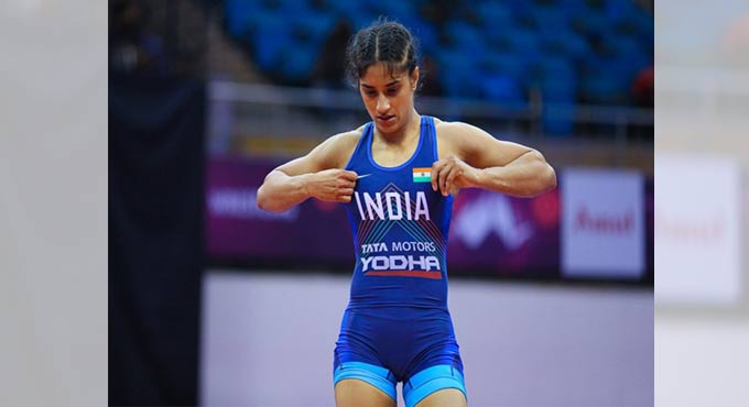 Tokyo Olympics: Vinesh Phogat loses to Vanesa Kaladzinskaya by fall