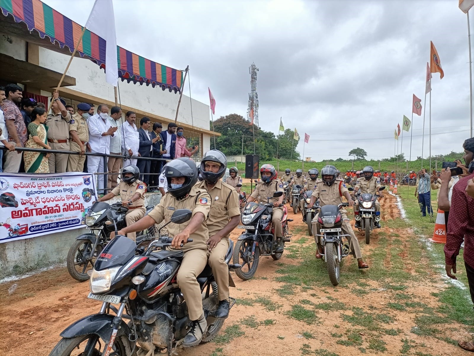 Cyberabad Traffic Police hold bike rally for traffic rules awareness