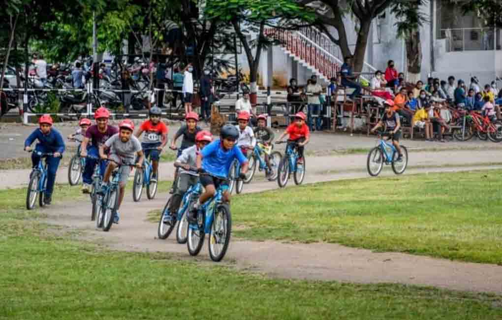 Ace cyclist Maxwell Trevor gets big surprise in Hyderabad