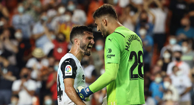 Valencia begin La Liga campaign with a victory