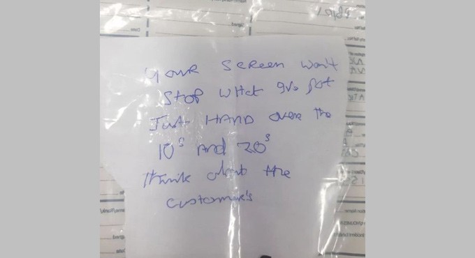 Man fails to rob bank due to bad handwriting