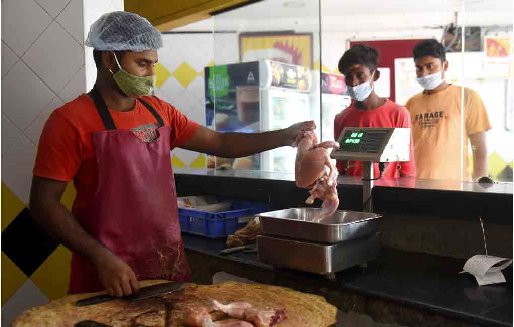 Chicken fails to spice up biz for hotels in Hyderabad