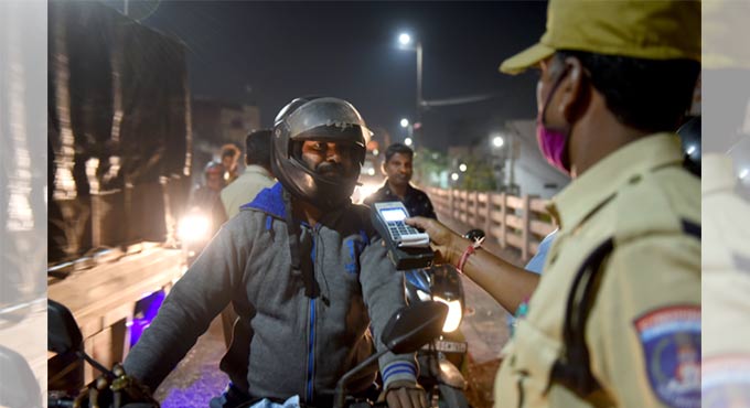 Car driver hits Sub-Inspector during drunk drive in Nizamabad