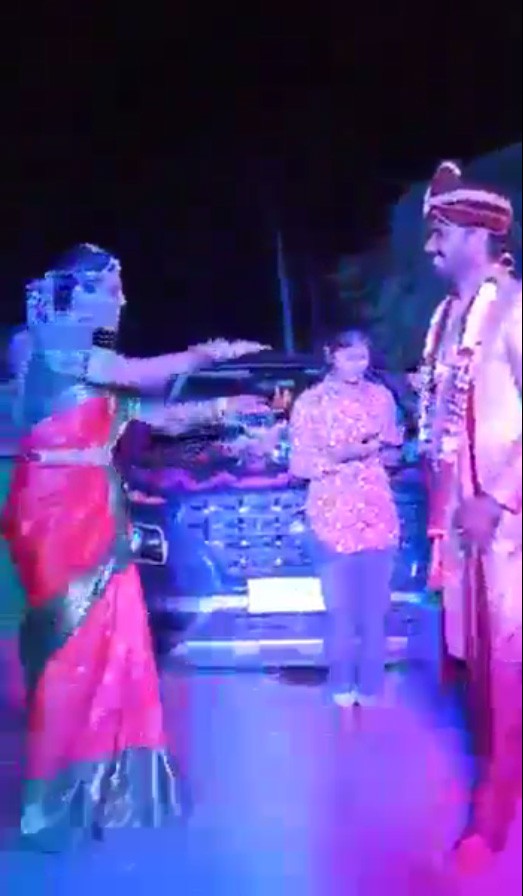 Watch: Mancherial’s bride dances to folk song, becomes Internet sensation overnight