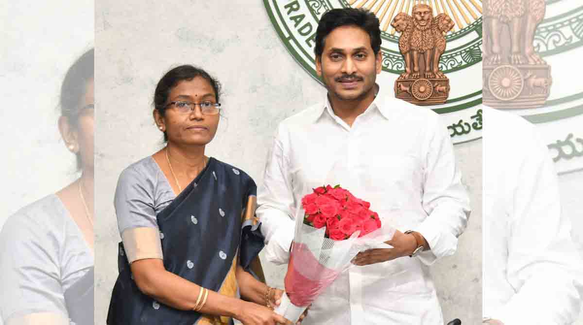 Andhra Pradesh CM holds meet on Badvel bypoll