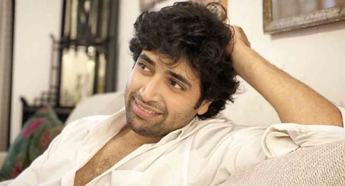 Adivi Sesh suffering from dengue, hospitalised following drop in platelet count