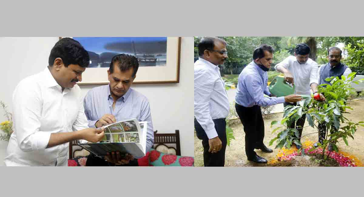 NITI Aayog CEO Amitabh Kant takes part in Green India Challenge