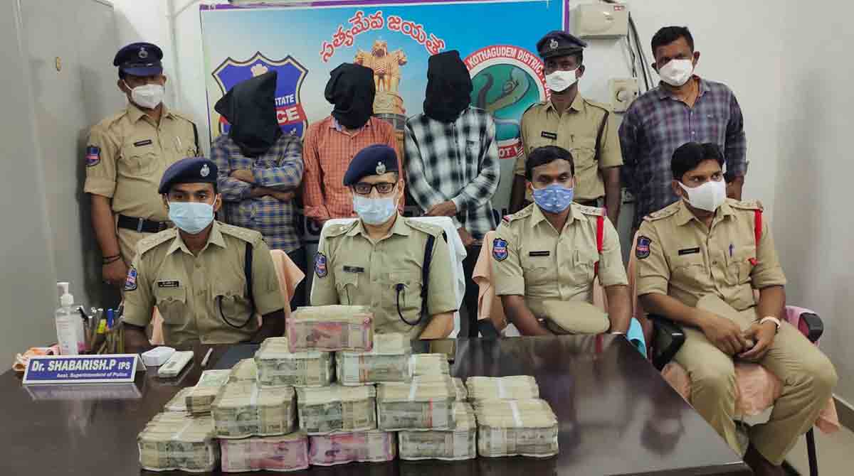 Kothagudem: Three bank staffers arrested for embezzling Rs 1.86 crore
