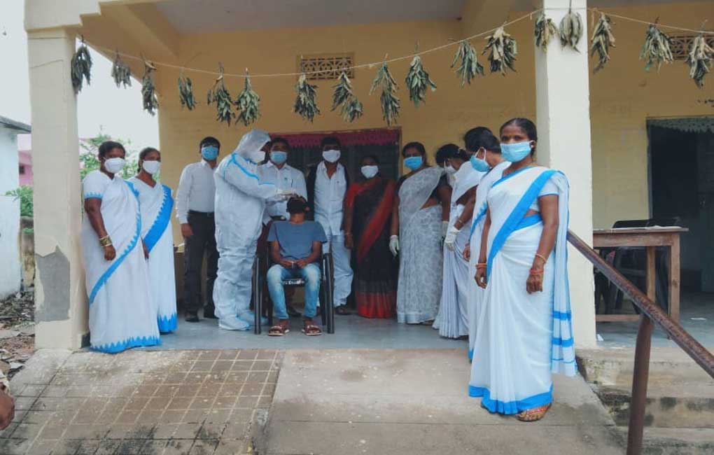 Telangana: Teachers, students of Vangapally ZPHS test negative for COVID