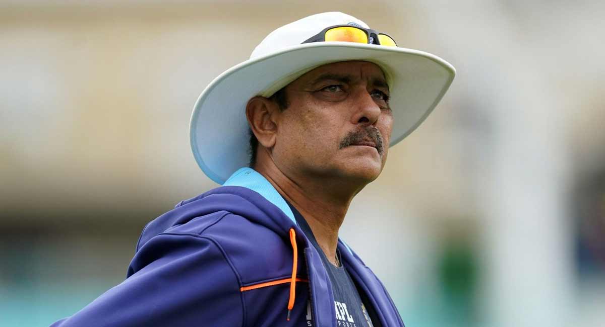 Coach Shastri hints that he might step down after T20 World Cup