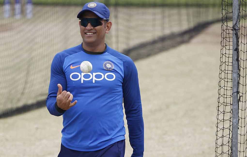 Dhoni’s calming influence will help the team: Ojha