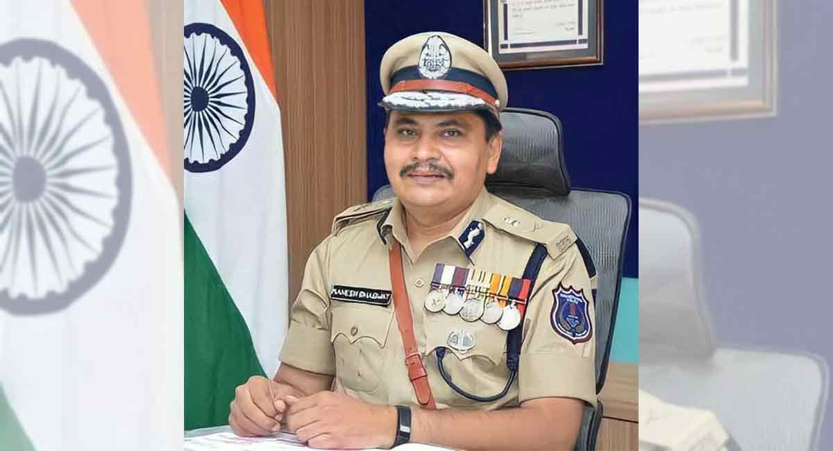 Don’t drop your guard against Covid: Mahesh Bhagwat