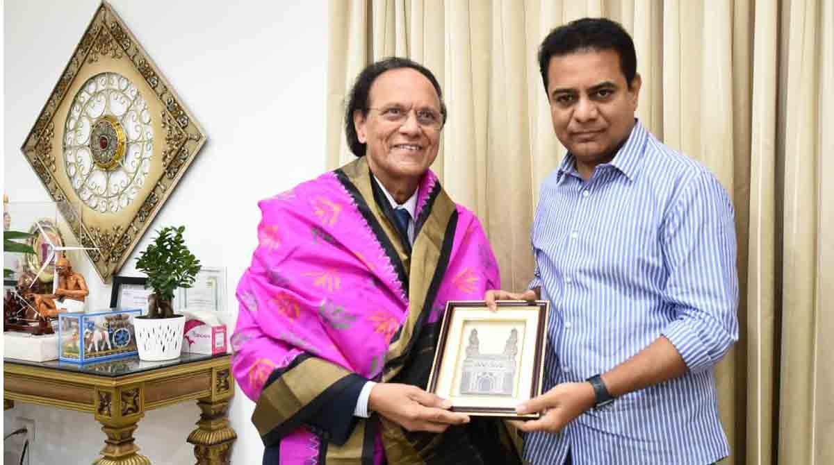 Hyderabad: Noted oncologist Dr Nori Dattatreyudu calls on KTR