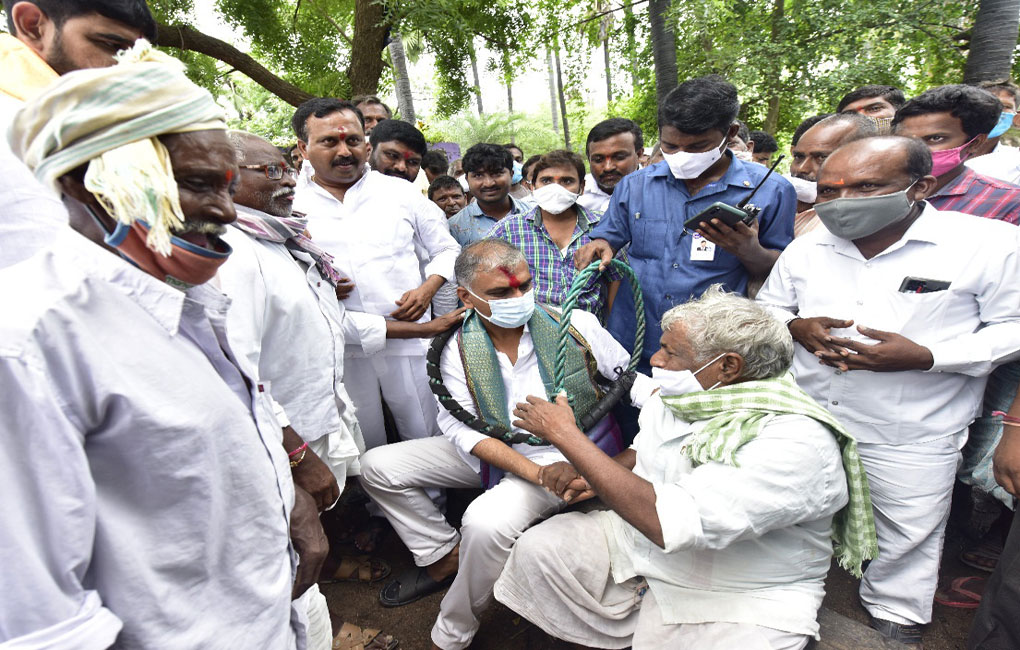 Neera shops to be opened in Hyderabad soon: Harish