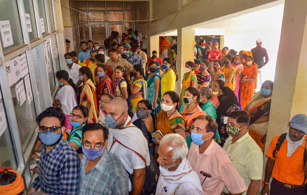 India records 27,254 COVID-19 cases, 219 deaths