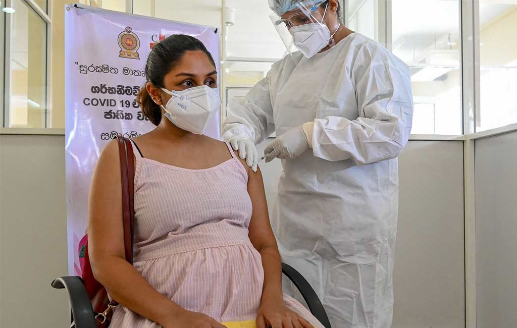 India records 33,376 new coronavirus cases, 308 deaths