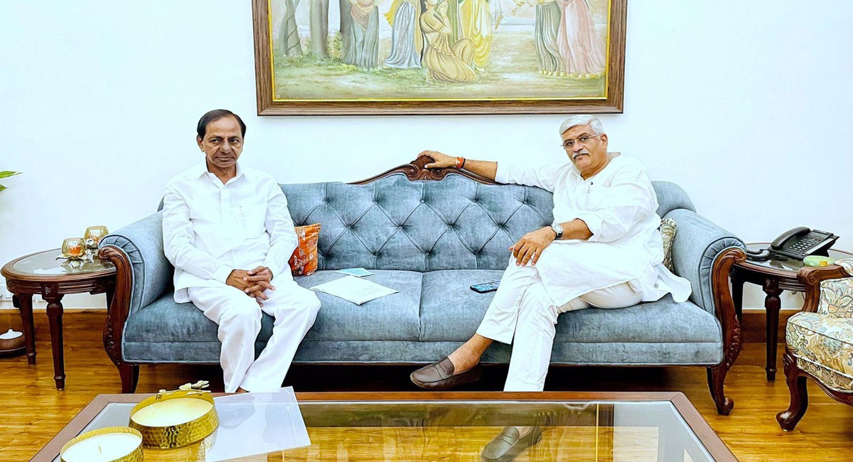 Postpone gazette notification over river waters sharing: CM KCR to Centre