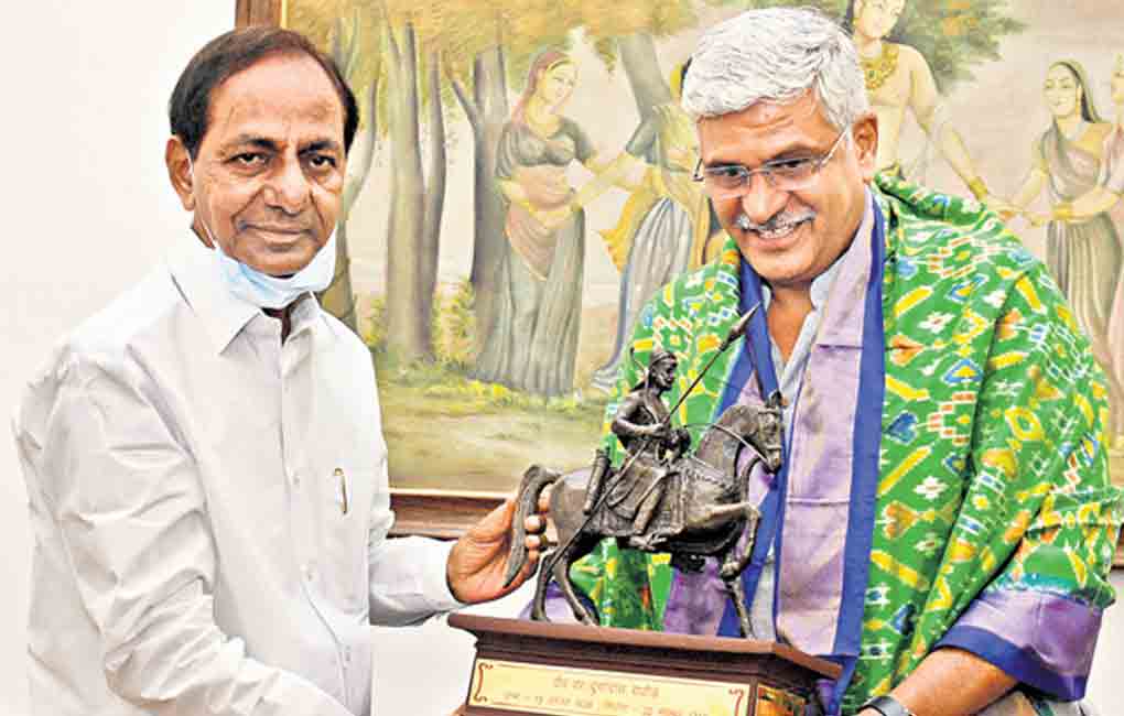 KCR seeks speedy approvals for four irrigation projects