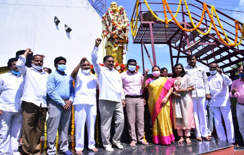 Rich tributes paid to Kaloji Narayana Rao on his 107th birth anniversary