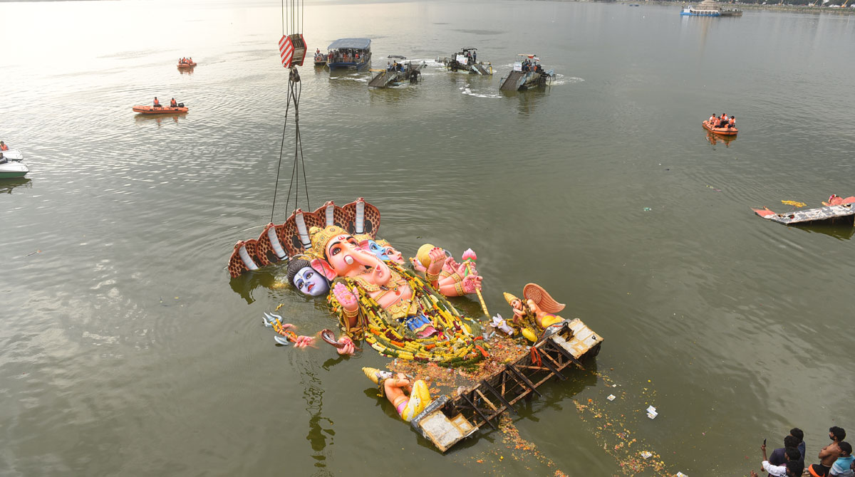 Hyderabad: Khairatabad Ganesh immersion successful