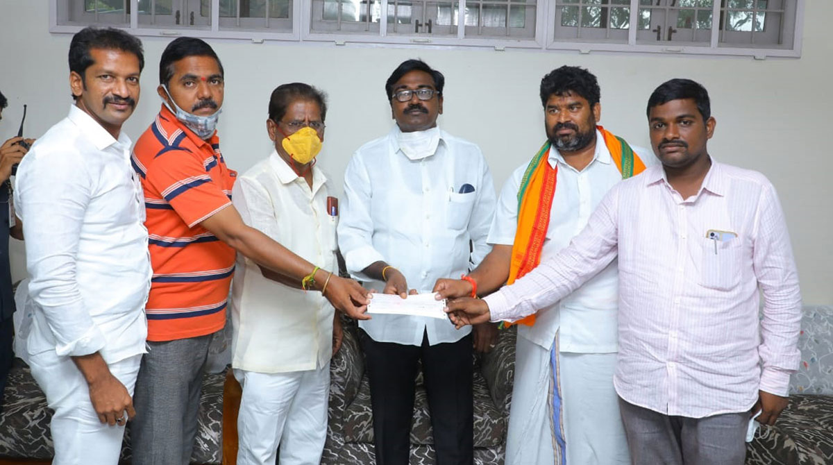 Minister distributes Kalyana Lakshmi, Shaadi Mubharak cheques