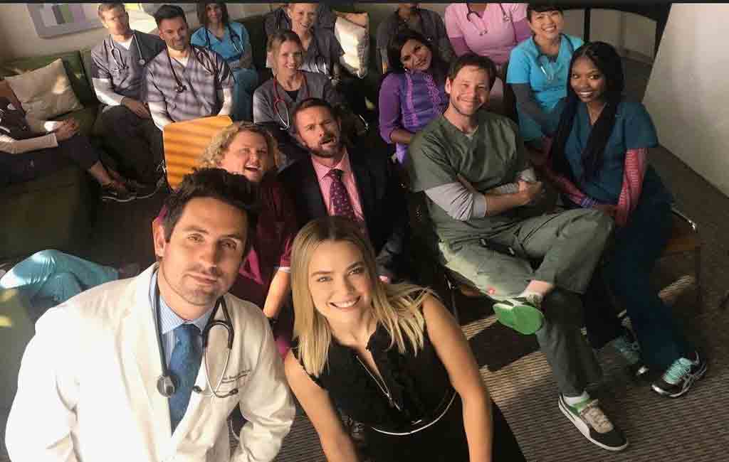 Mindy shares adorable throwback photo from ‘The Mindy Project’ sets