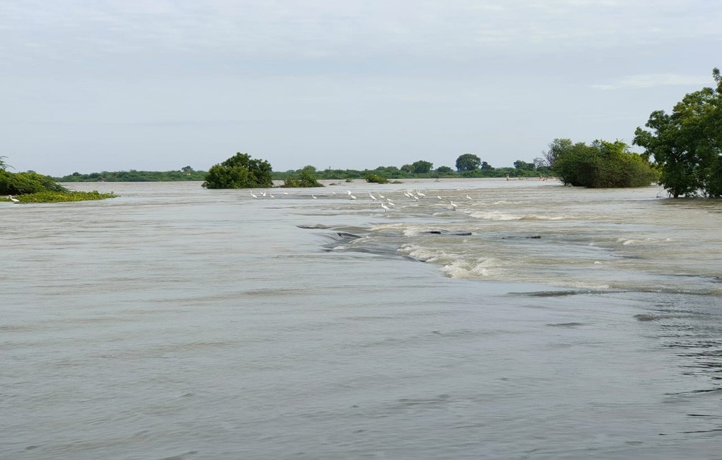 Inter-State highway submerged in Nizamabad