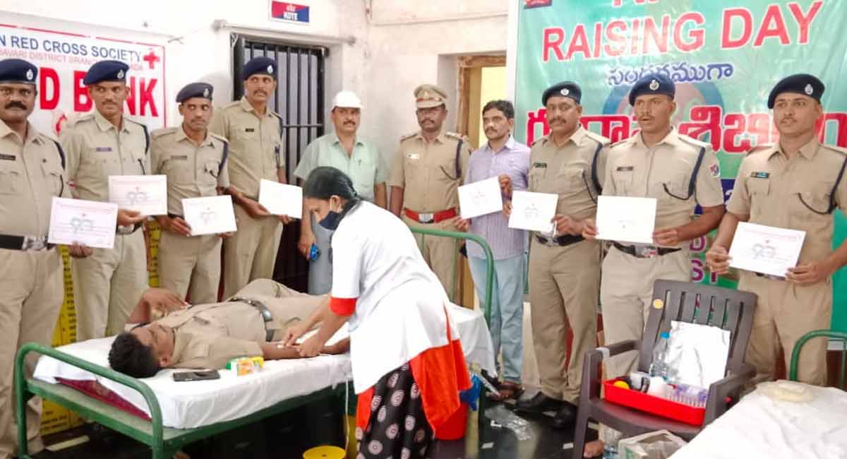 Railway Protection Force celebrates 37th Raising Day in Telangana