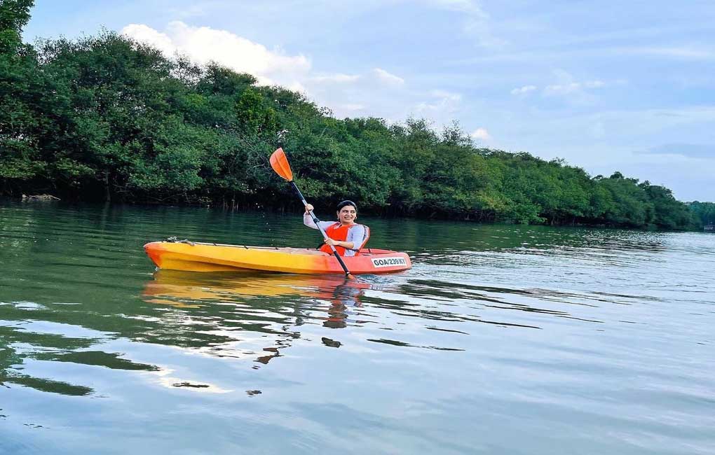 Where is Samantha Akkineni vacationing right now?