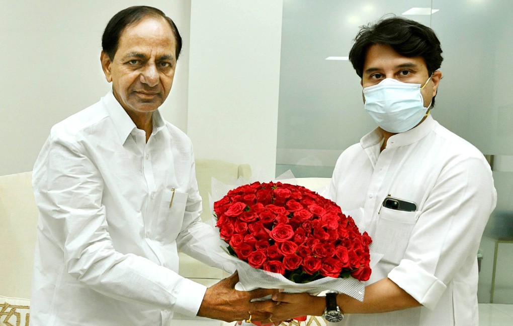 Jyotiraditya Scindia promises support for expansion of Hyderabad Airport