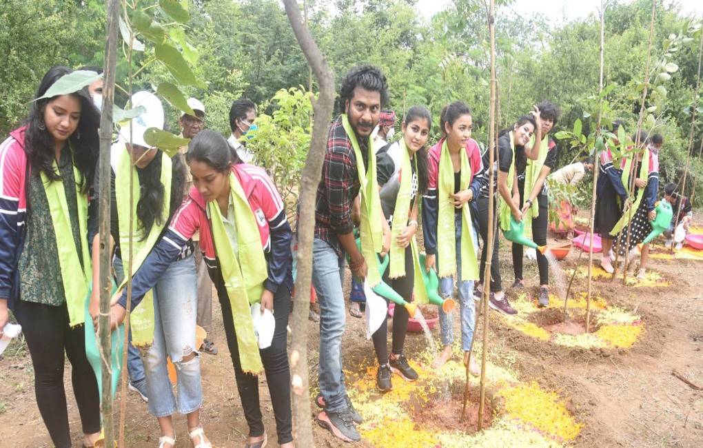 ‘Seetimaarr’ team takes part in Green India Challenge
