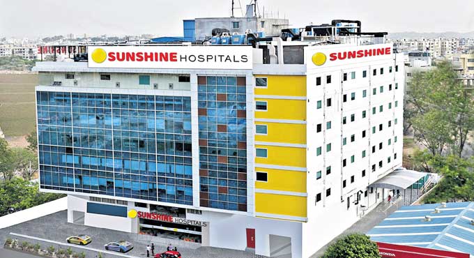 Doctors perform advanced heart procedure at Sunshine Hospitals