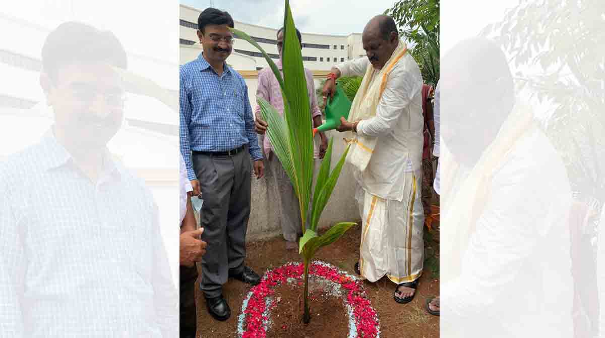 Hyderabad: TSRTC Chairman plants sapling at Bus Bhavan