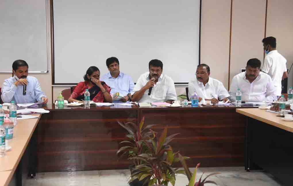 Works afoot for fisheries marketing societies in Telangana