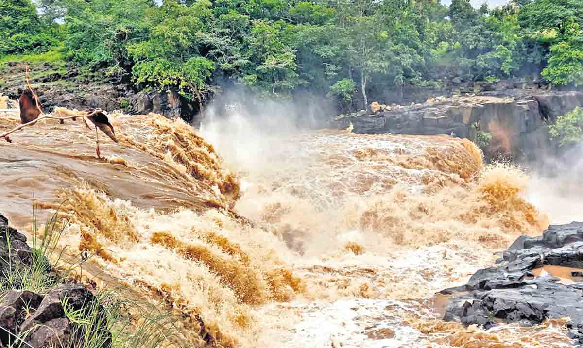 Rains recede, projects full in Telangana