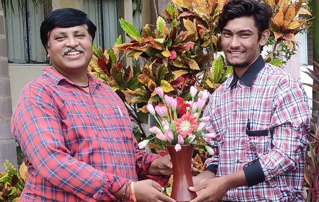 Telangana tenant farmer’s son bags seat at CIFNET, Kochi