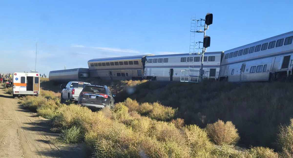 US: Three dead in Amtrak train derailment
