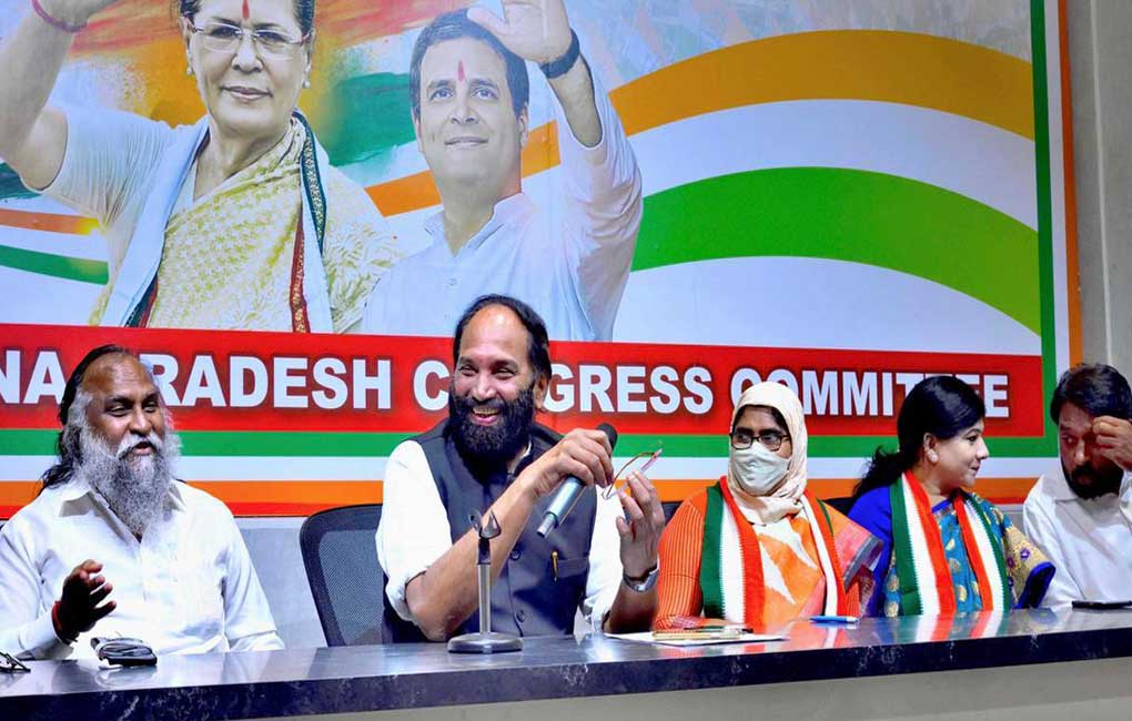 Uttam urges TS govt to release pending funds of women SHGs