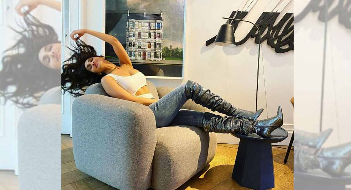 Vaani Kapoor’s latest pic will get you into a relaxed mood