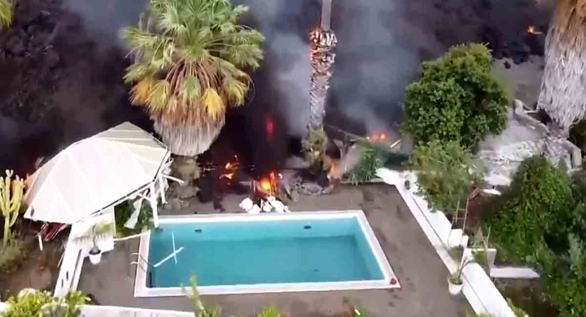 Lava from volcanic eruption in Spain is leaving destruction in its wake