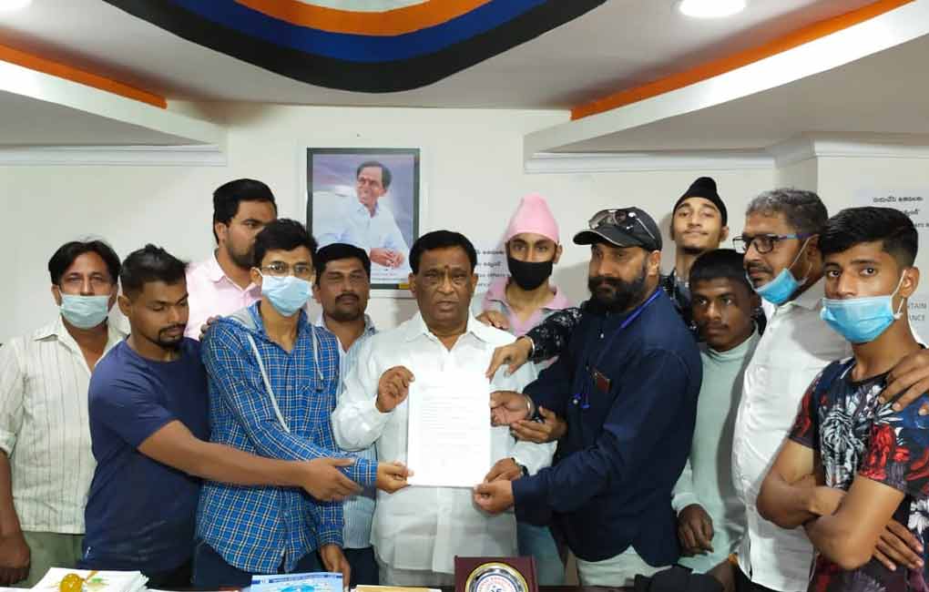 Telangana: Pugilists allege biased selections, meet SATS chairman for fair trials