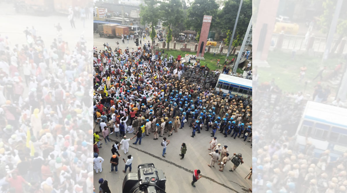 Hundreds of farmers block highways in Punjab, Haryana