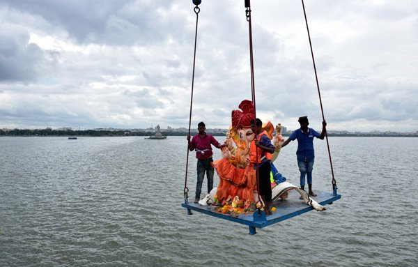 Telangana HC unlikely to review order on immersion of PoP Ganesh idols