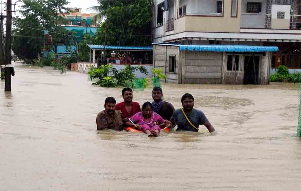 Red Alert for Telangana as heavy rains continue to batter State, 3 washed away
