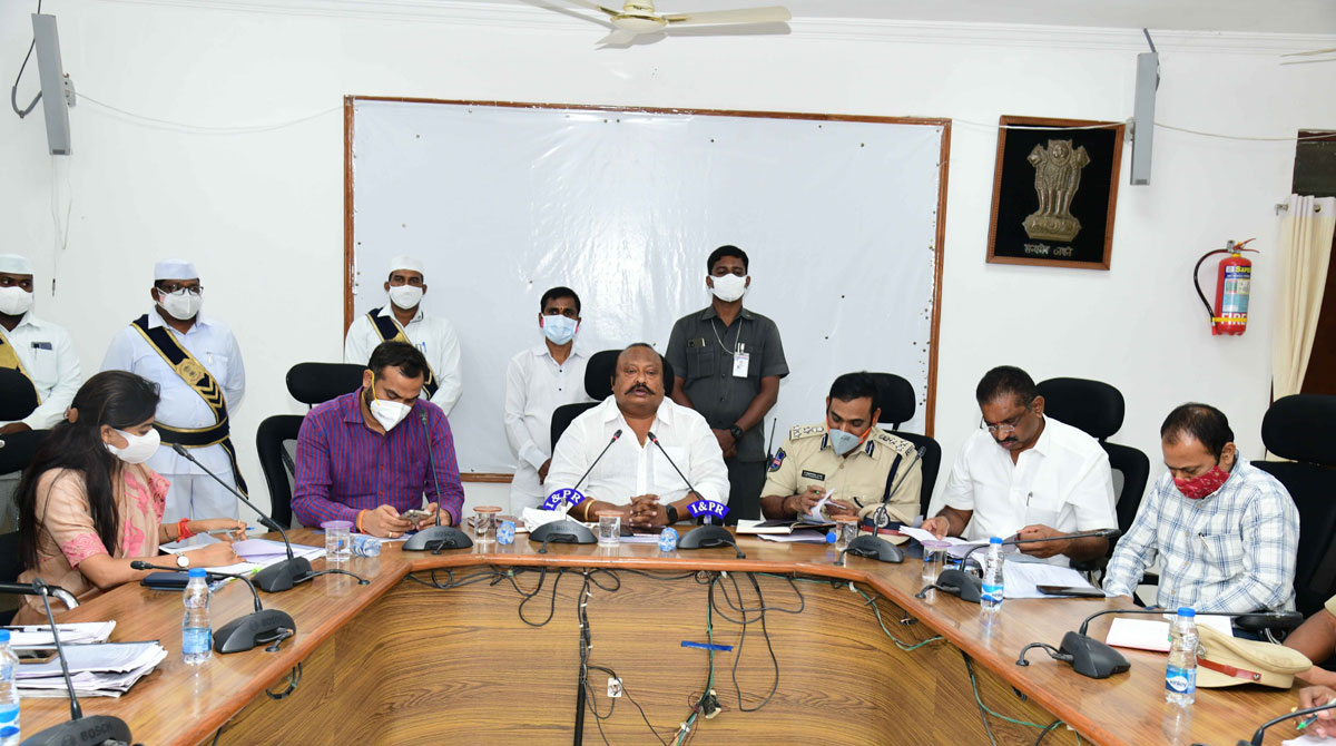 Minister instructs officials to make arrangements for Ganesh immersion