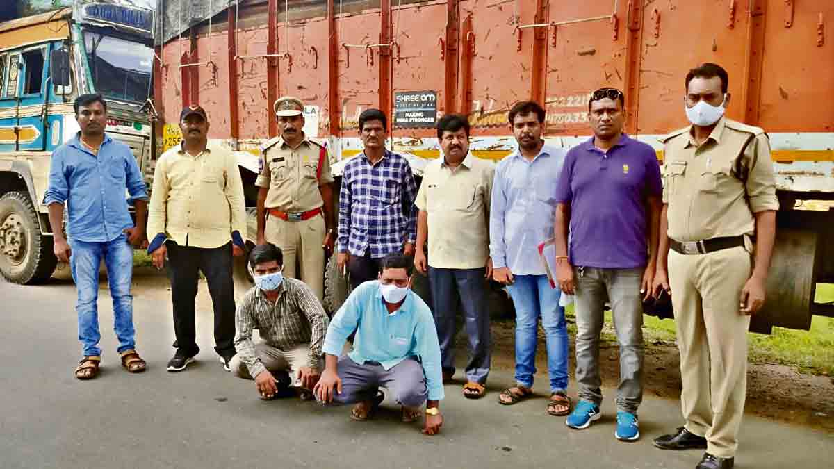 Traders in Mancherial go the ‘scrap’ way to evade taxes