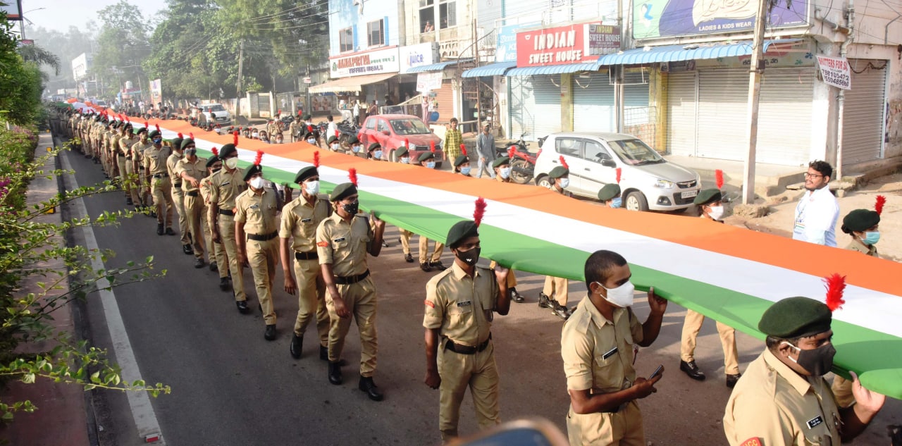 Rally taken out with 75 meter long national flag in Sangareddy