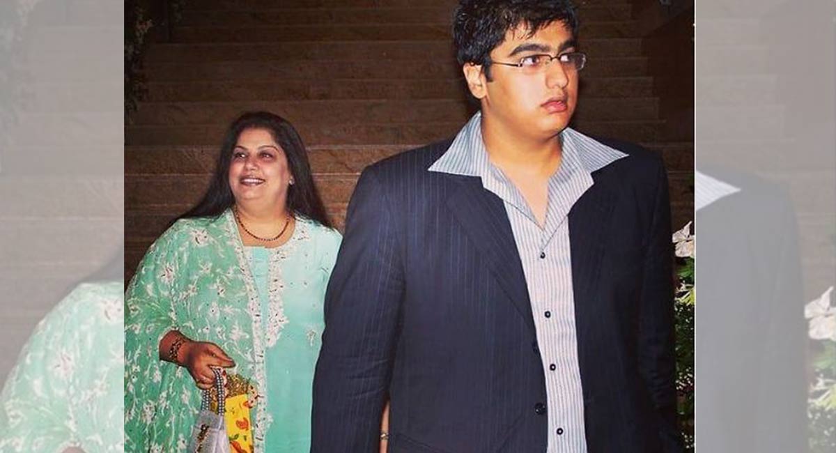 Arjun Kapoor remembers his ‘Maa’ Mona Kapoor in nostalgic post