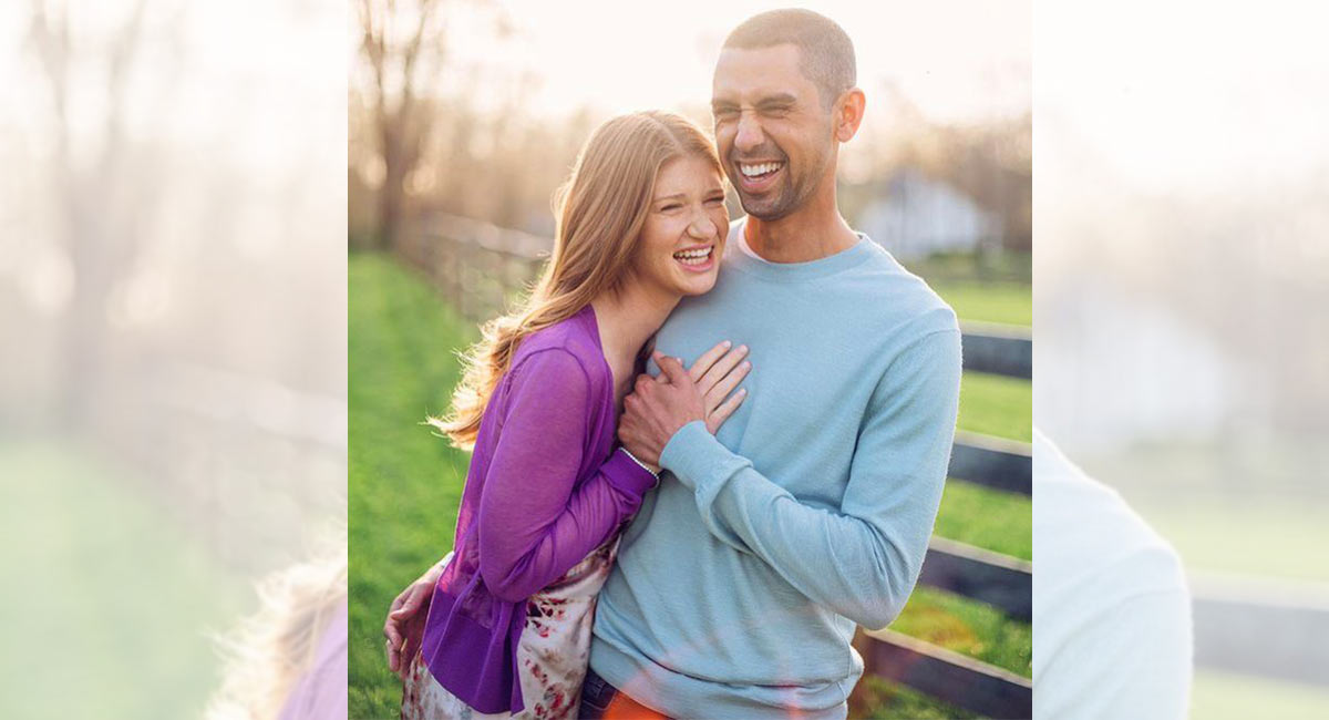 Bill, Melinda Gates walk daughter Jennifer Gates down the aisle